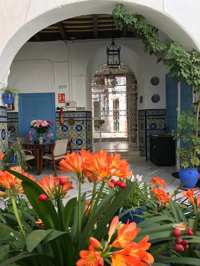 Отель La Casa En El Centro Эсиха Экстерьер фото