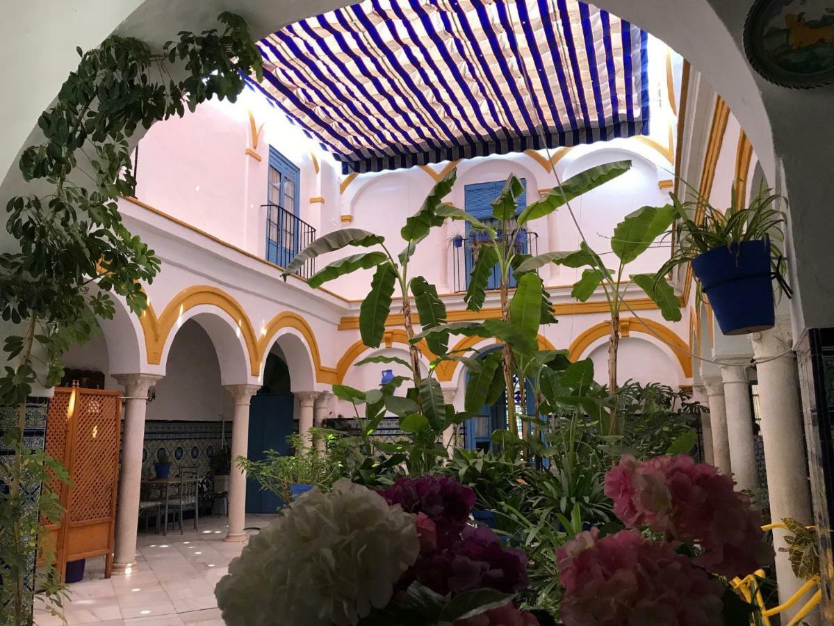 Отель La Casa En El Centro Эсиха Экстерьер фото